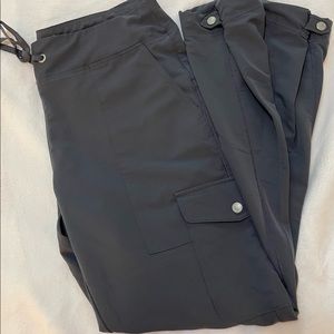 Healing Hands Scrub Pants. Gray. Size Medium